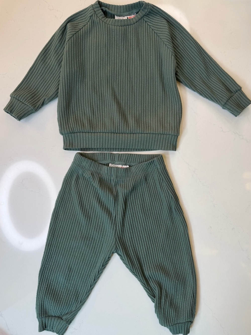 Zara Baby 9-12M Sage Green Ribbed Sweatshirt Jogger Pants 2 Piece Set